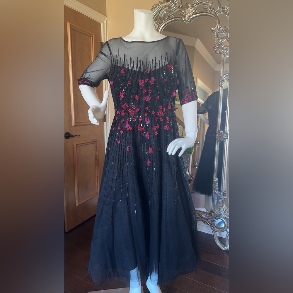 Nicki Freeman -Teri Jon Dress w/ flower embroidery NWT